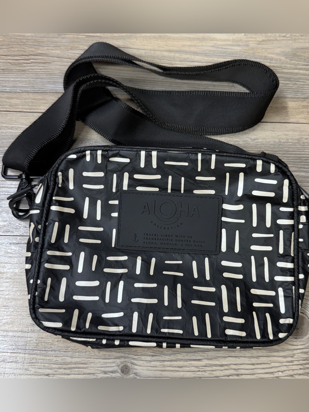 Aloha Collection LE TOUR Rattan Crossbody Bag